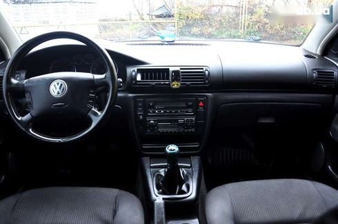 Volkswagen Passat 2003 - фото 25
