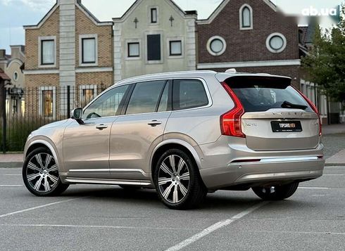 Volvo XC90 2022 - фото 11