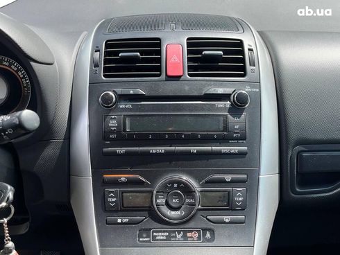 Toyota Auris 2011 синий - фото 27
