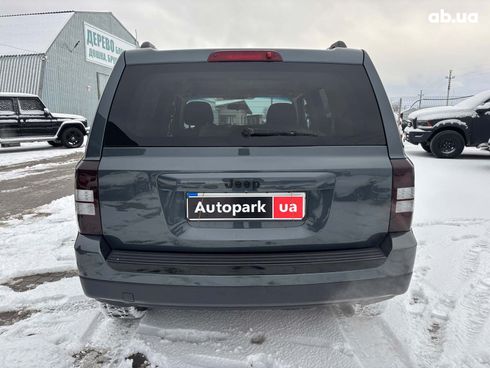 Jeep Patriot 2014 серый - фото 6