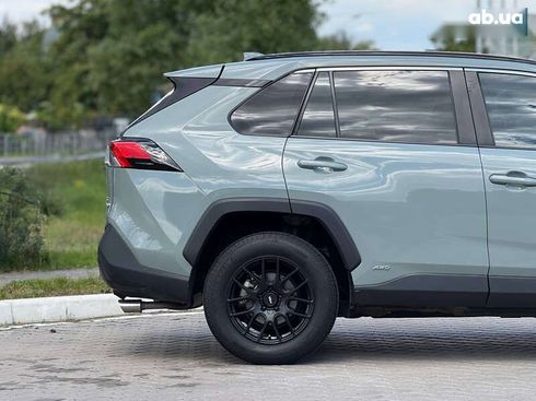 Toyota RAV4 2019 - фото 13