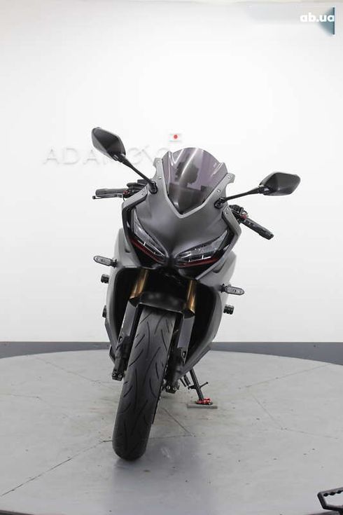 Honda CBR 400R 2019 - фото 7
