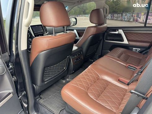 Toyota Land Cruiser 2017 - фото 22