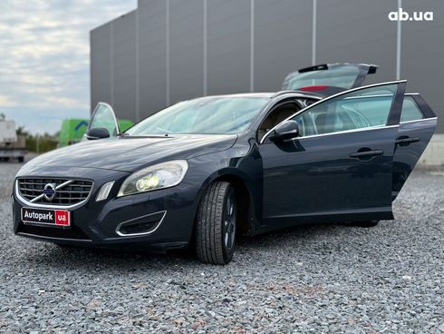 Volvo V60 2013 серый - фото 31