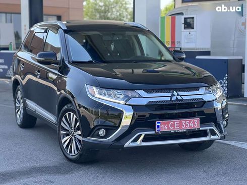 Mitsubishi Outlander 2019 - фото 4