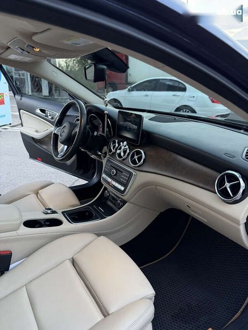 Mercedes-Benz GLA-Класс 2017 - фото 26