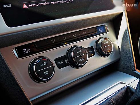 Volkswagen Passat 2017 - фото 13