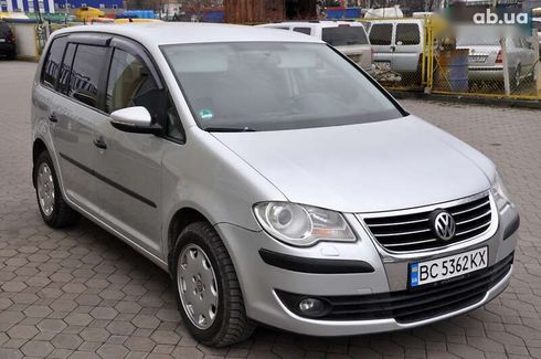 Volkswagen Touran 2010 - фото 5