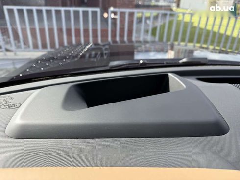 Land Rover Defender 2025 - фото 30