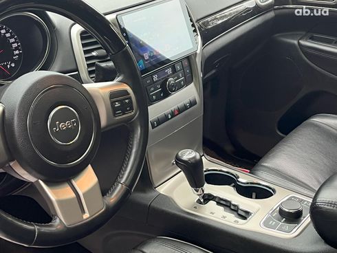 Jeep Grand Cherokee 2012 белый - фото 30