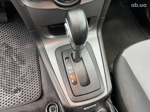Ford Fiesta 2015 серый - фото 30