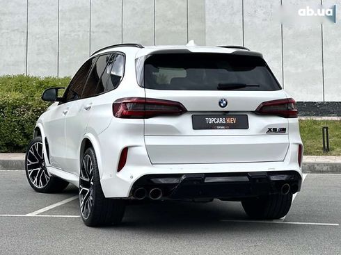 BMW X5 M 2022 - фото 12