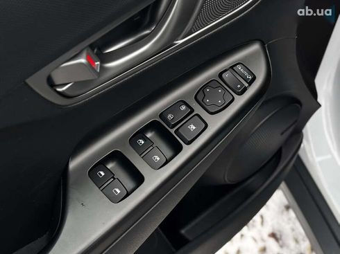 Hyundai Kona Electric 2021 - фото 13