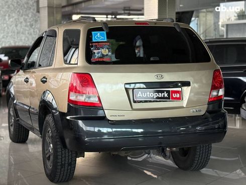 Kia Sorento 2003 бежевый - фото 5