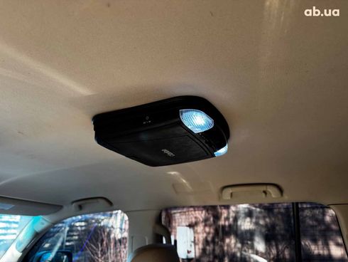 Toyota Land Cruiser 2012 черный - фото 32