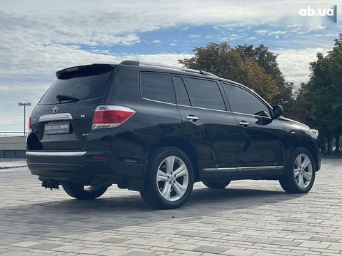 Toyota Highlander 2013 - фото 8