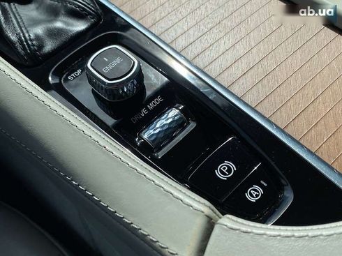 Volvo XC90 2015 - фото 21