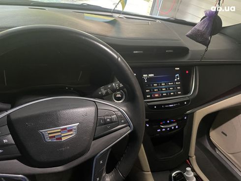 Cadillac XT5 2017 белый - фото 8