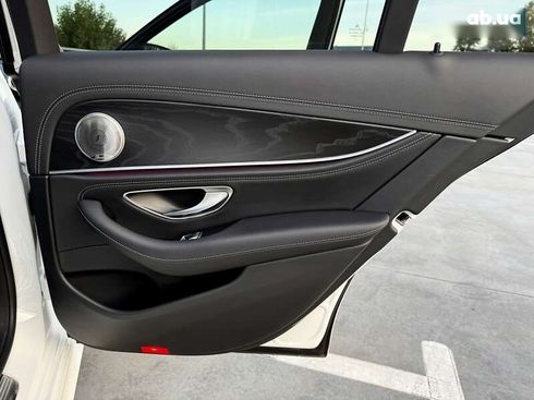 Mercedes-Benz E-Класс 2022 - фото 30