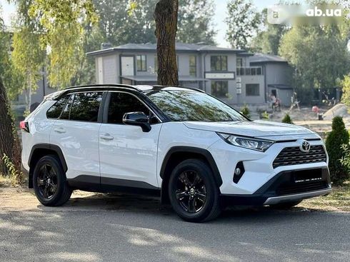 Toyota RAV4 2019 - фото 5