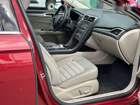 Ford Fusion 2017 - фото 25