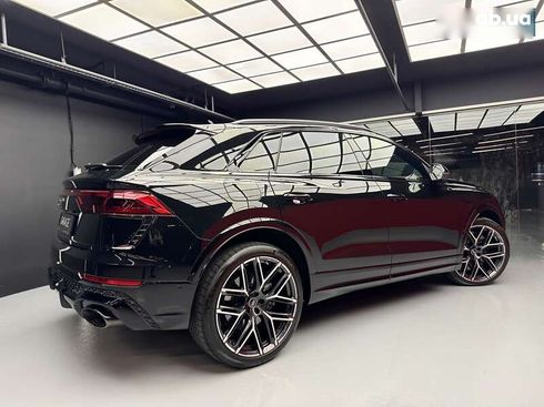 Audi RS Q8 2024 - фото 20