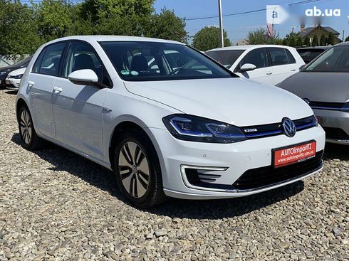 Volkswagen e-Golf 2020 - фото 14