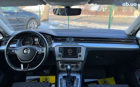 Volkswagen Passat 2017 - фото 10