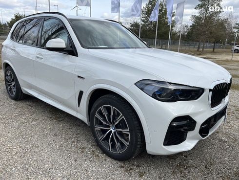 BMW X5 2022 - фото 23