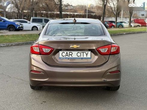 Chevrolet Cruze 2018 - фото 7