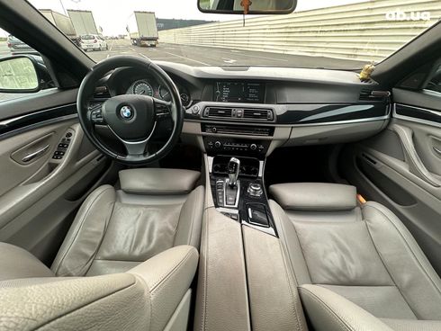 BMW 5 серия 2012 серый - фото 19