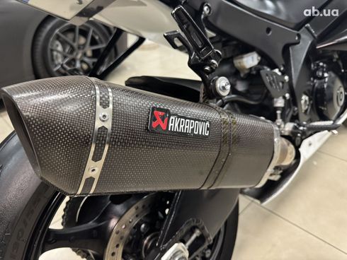 Suzuki GSX-R 2006 белый - фото 9
