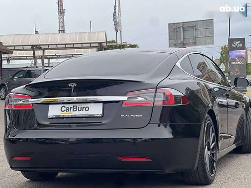 Tesla Model S 2019 - фото 12