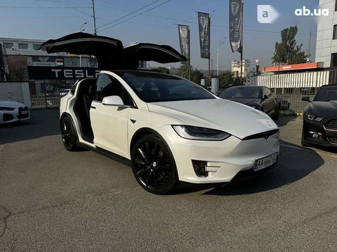 Tesla Model X 2019 - фото 7