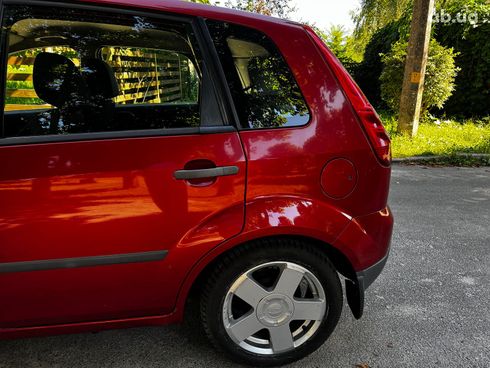Ford Fiesta 2007 красный - фото 34