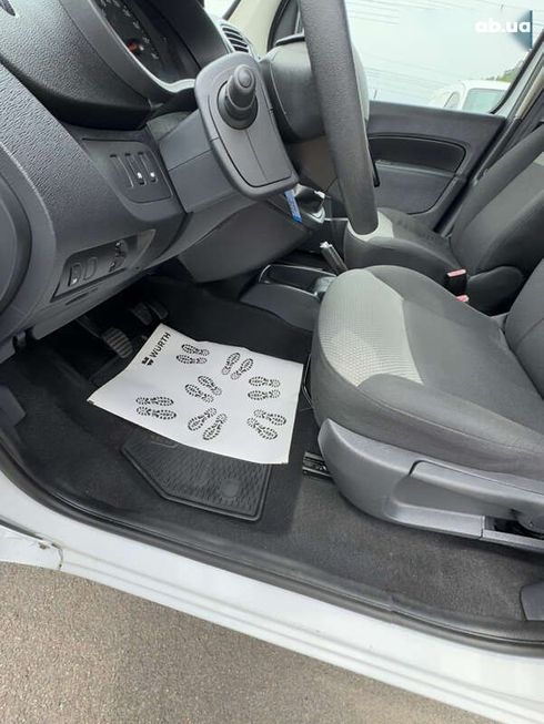 Renault Kangoo 2019 - фото 19