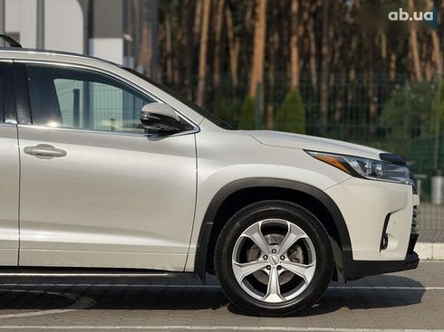 Toyota Highlander 2017 - фото 11