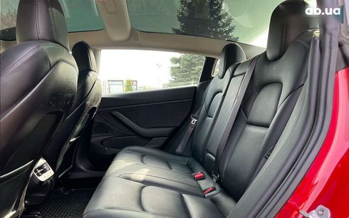 Tesla Model 3 2019 - фото 12