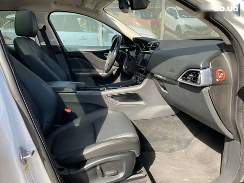 Jaguar F-Pace 2017 - фото 28