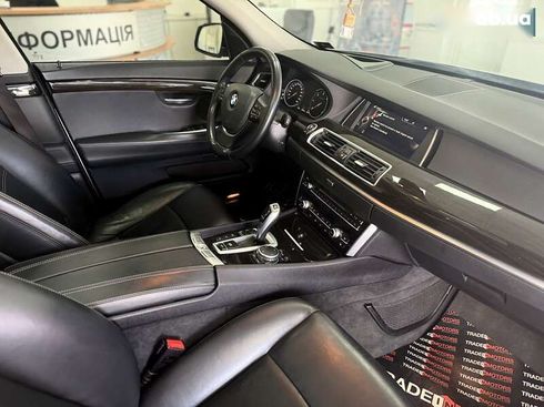 BMW 5 серия 2016 - фото 24