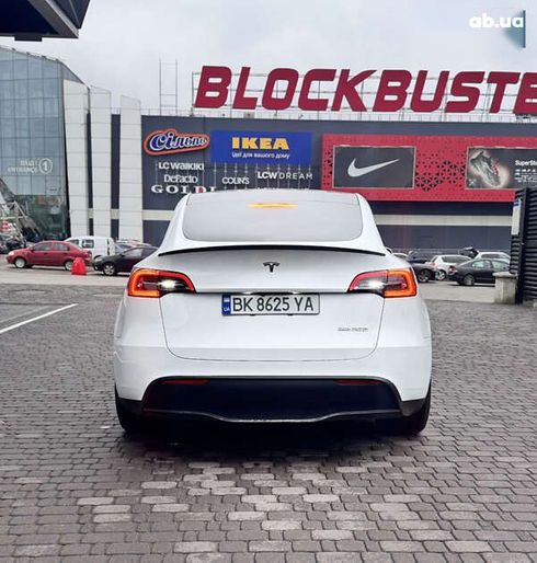 Tesla Model Y 2024 - фото 6