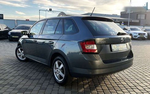 Skoda Fabia 2017 - фото 5
