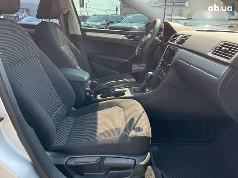 Volkswagen Passat 2016 - фото 22