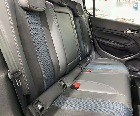 Peugeot 308 2018 - фото 9