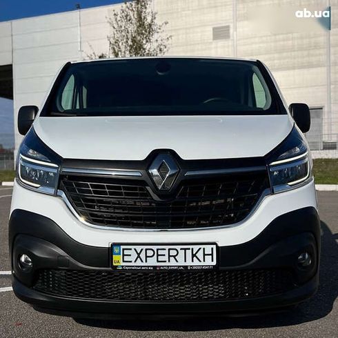 Renault Trafic 2019 - фото 8