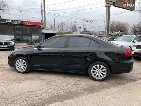 Volkswagen Jetta 2010 черный - фото 22