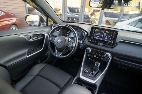 Toyota RAV4 2021 - фото 23
