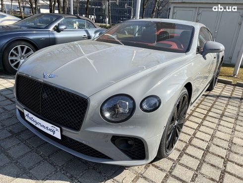 Bentley Continental GT 2022 - фото 32