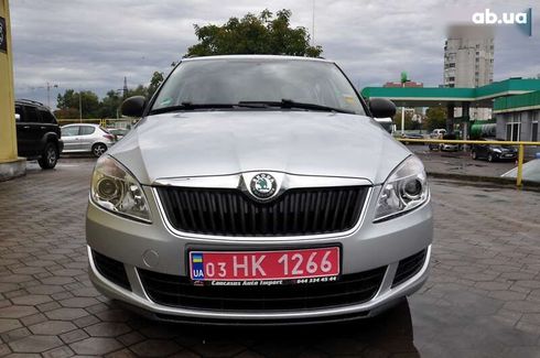 Skoda Fabia 2011 - фото 4