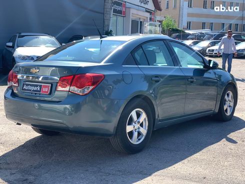 Chevrolet Cruze 2011 серый - фото 17